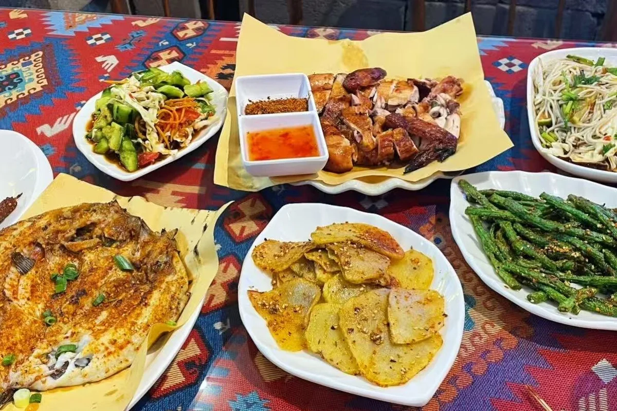 Dai-style charcoal barbecue in Yunnan