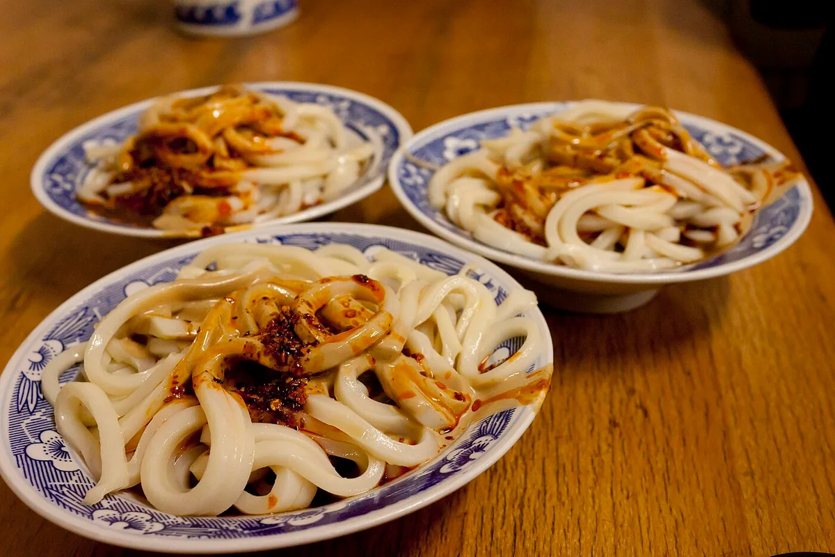 Shaanxi liangpi dressed with chilli oil and vegetables