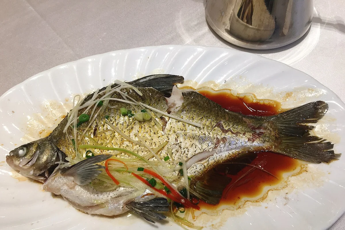 Steamed Wuchang fish